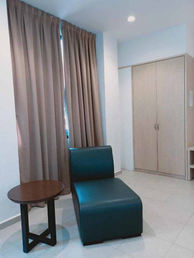 Golden View Serviced Apartments Tanjung Tokong Kültér fotó