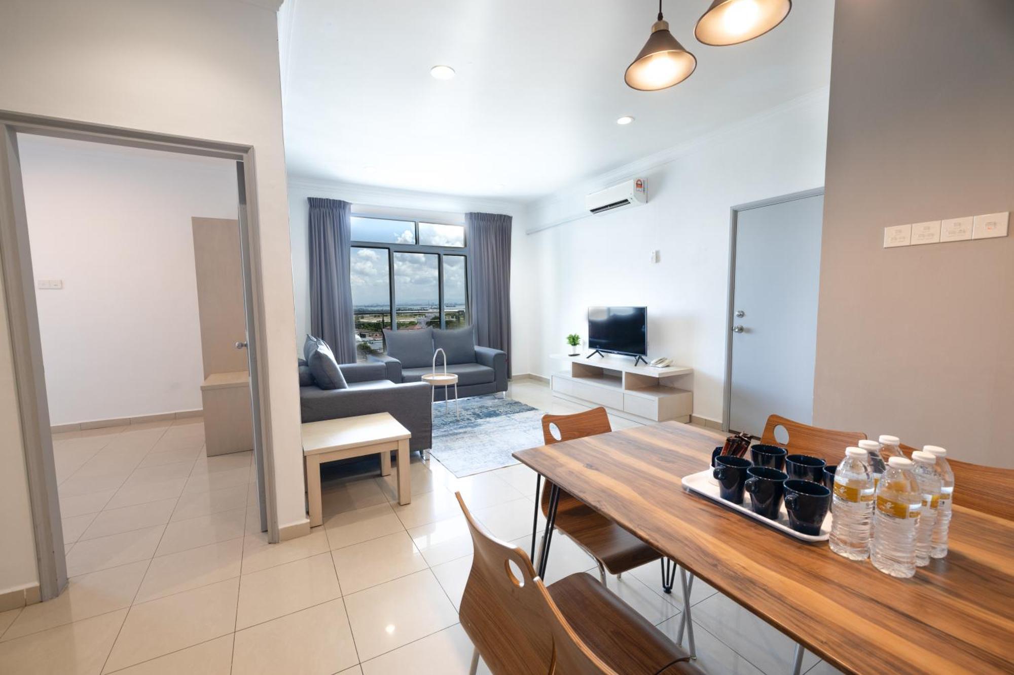 Golden View Serviced Apartments Tanjung Tokong Kültér fotó