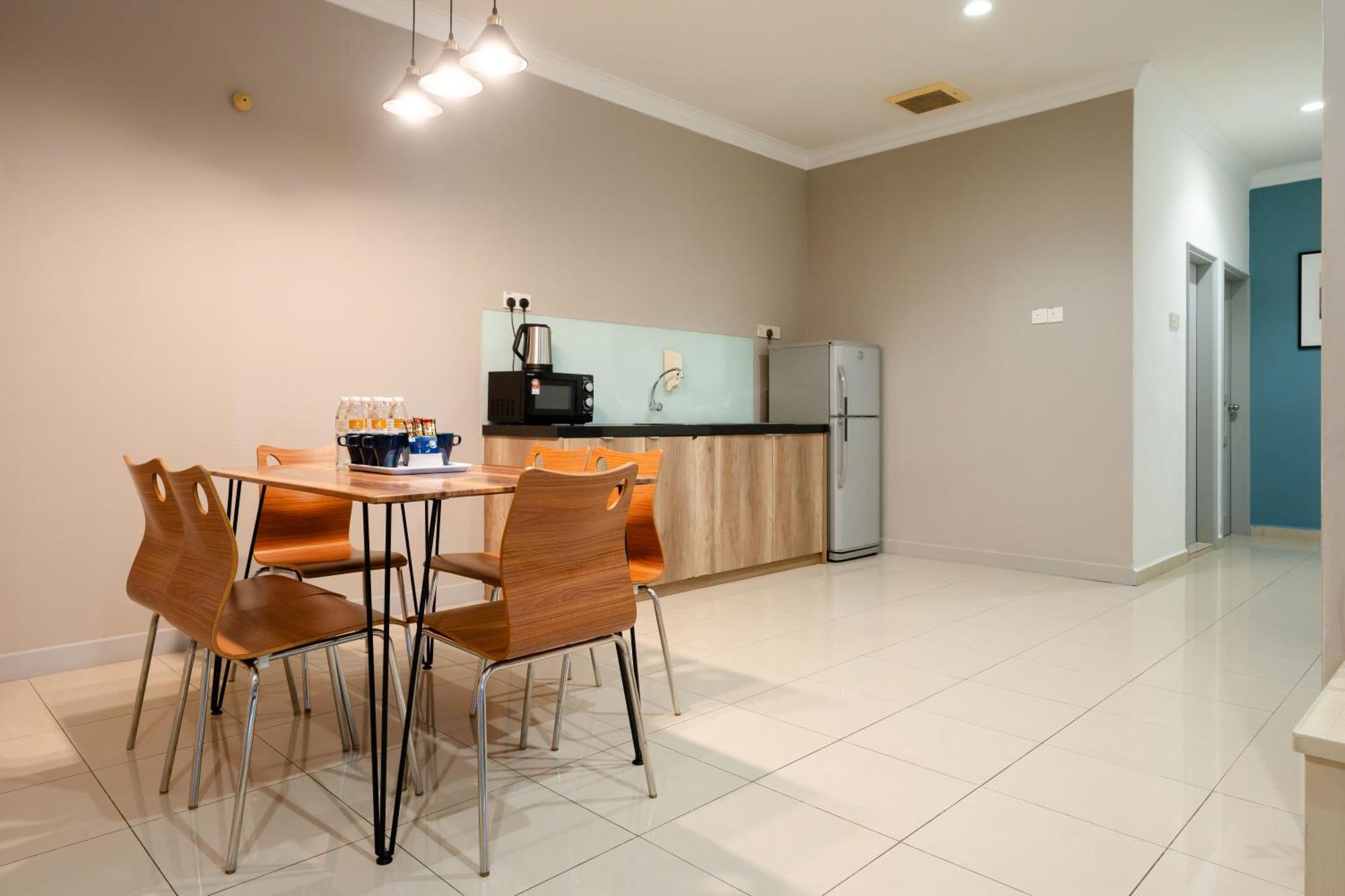Golden View Serviced Apartments Tanjung Tokong Kültér fotó