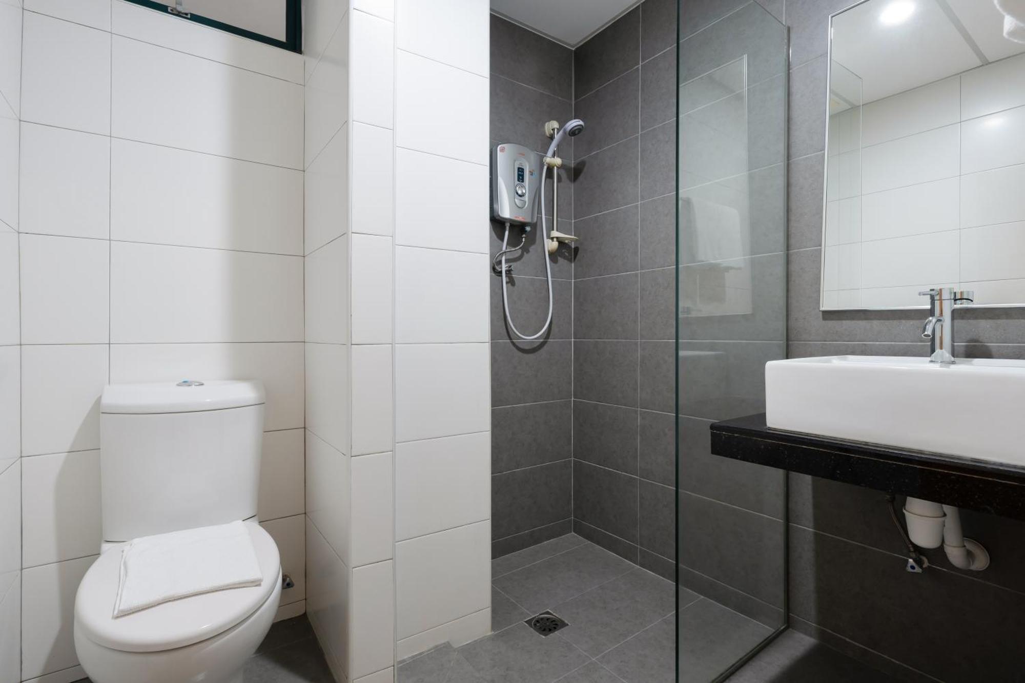 Golden View Serviced Apartments Tanjung Tokong Kültér fotó