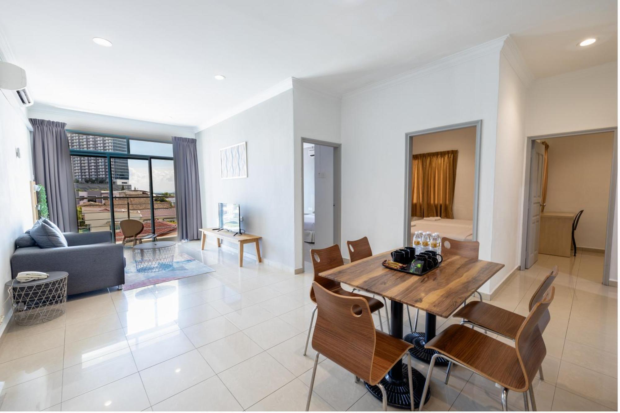 Golden View Serviced Apartments Tanjung Tokong Kültér fotó