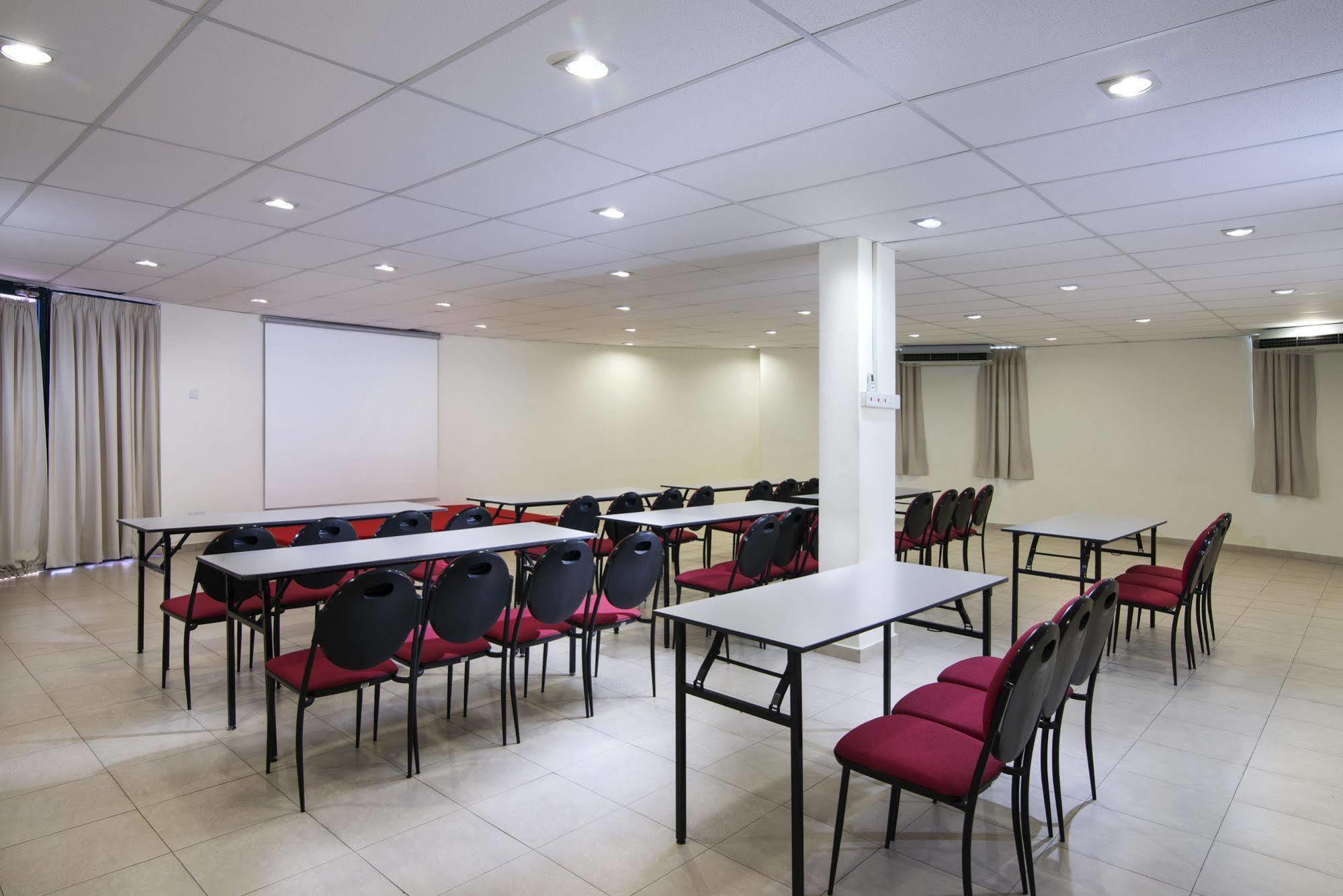 Golden View Serviced Apartments Tanjung Tokong Kültér fotó