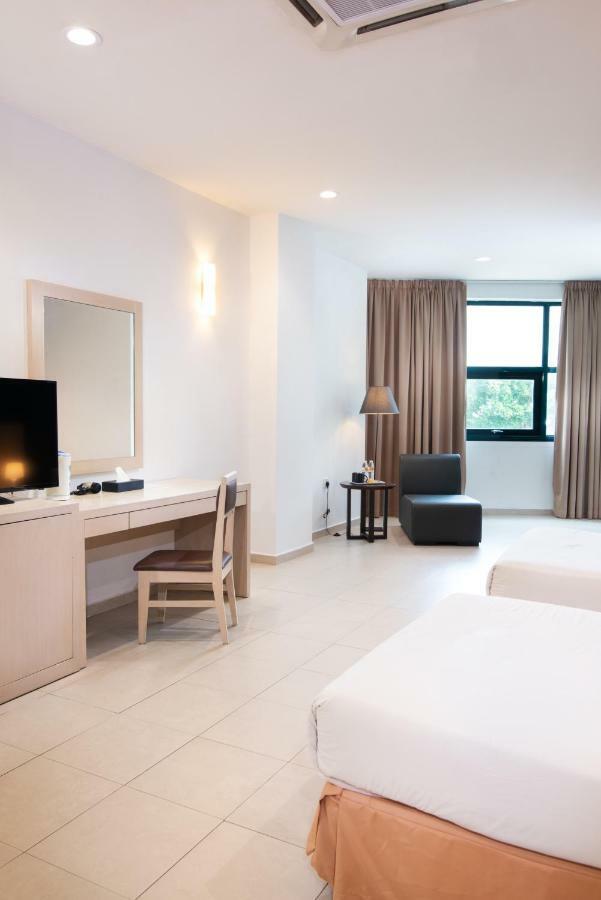 Golden View Serviced Apartments Tanjung Tokong Kültér fotó